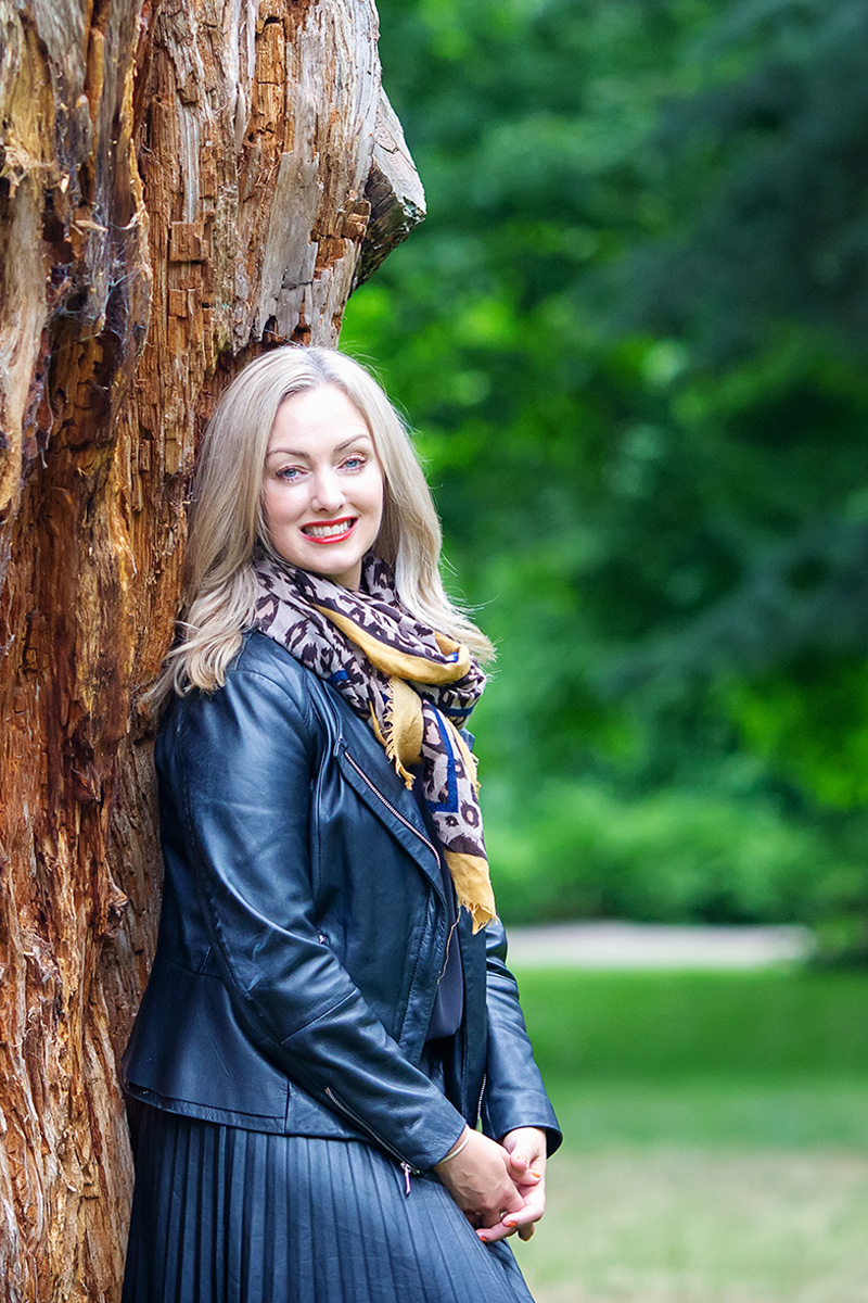 headshot photography in nottingham of health coach captured by website marketing Spotlight Lane